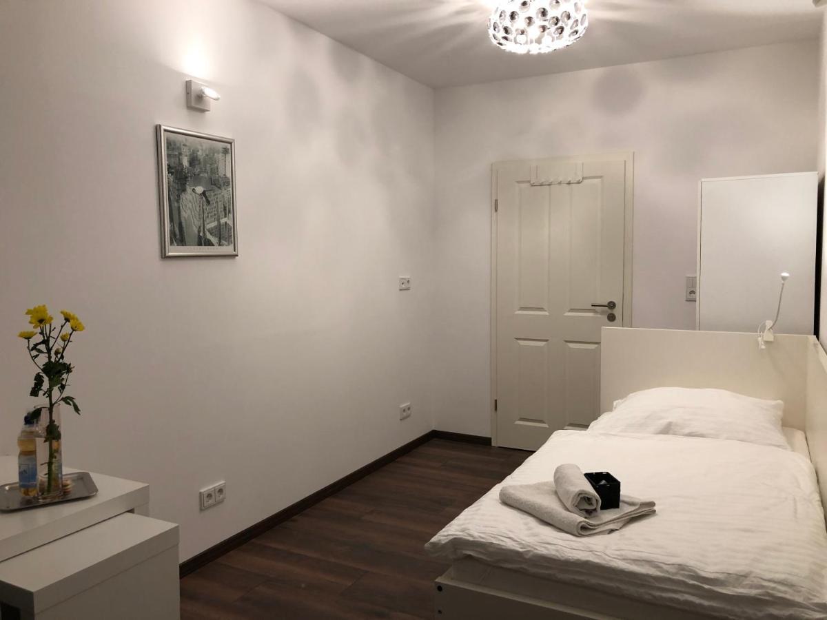 New Private Rooms Fürth Εξωτερικό φωτογραφία